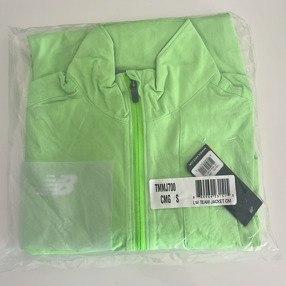 New balance jacket  running for men